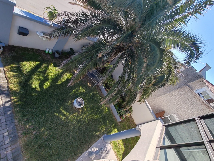 3 Bedroom Property for Sale in De Kelders Western Cape